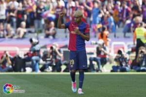 Barcelona Tiru Formula Kontrak Lionel Messi untuk Lamine Yamal