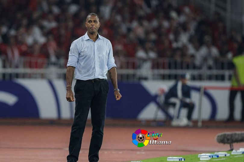 Baju Basah Kuyup Patrick Kluivert: Momen Unik di Laga Indonesia vs China yang Jadi Perhatian!