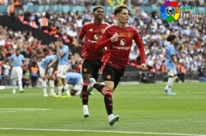 Masa Depan di Man United Tak Jelas, Garnacho Rayakan Kepindahan Rashford ke Barcelona