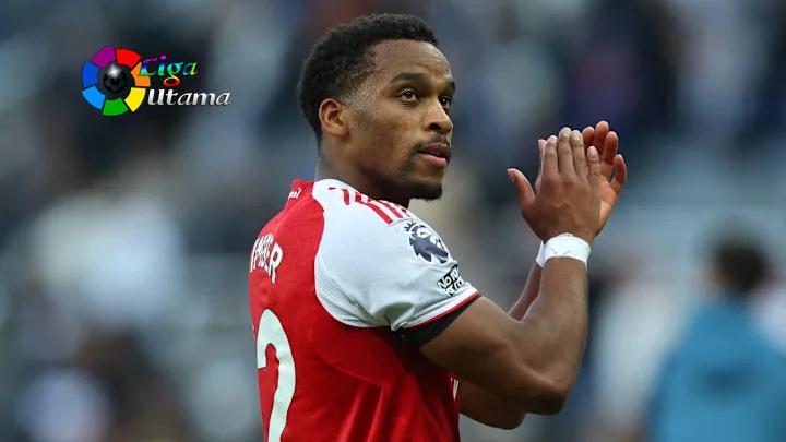 Bayern Coba Goda Jurrien Timber, Begini Respon Arsenal
