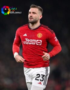 MU Ketiban Durian Runtuh Bernama Luke Shaw