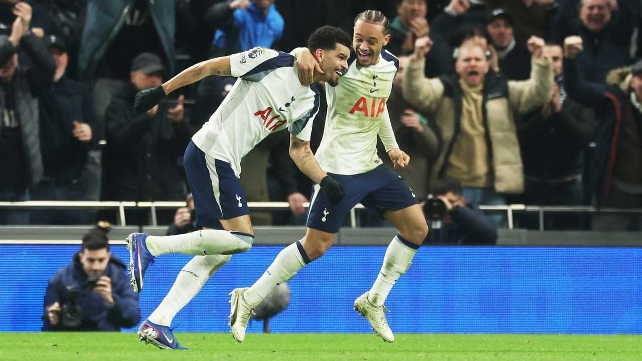 Tottenham di Ambang Degradasi: Dampak Finansial Mengintai, Bisa Rugi Sampai Rp5,9 Triliun!